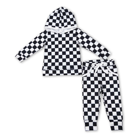 Checkered set